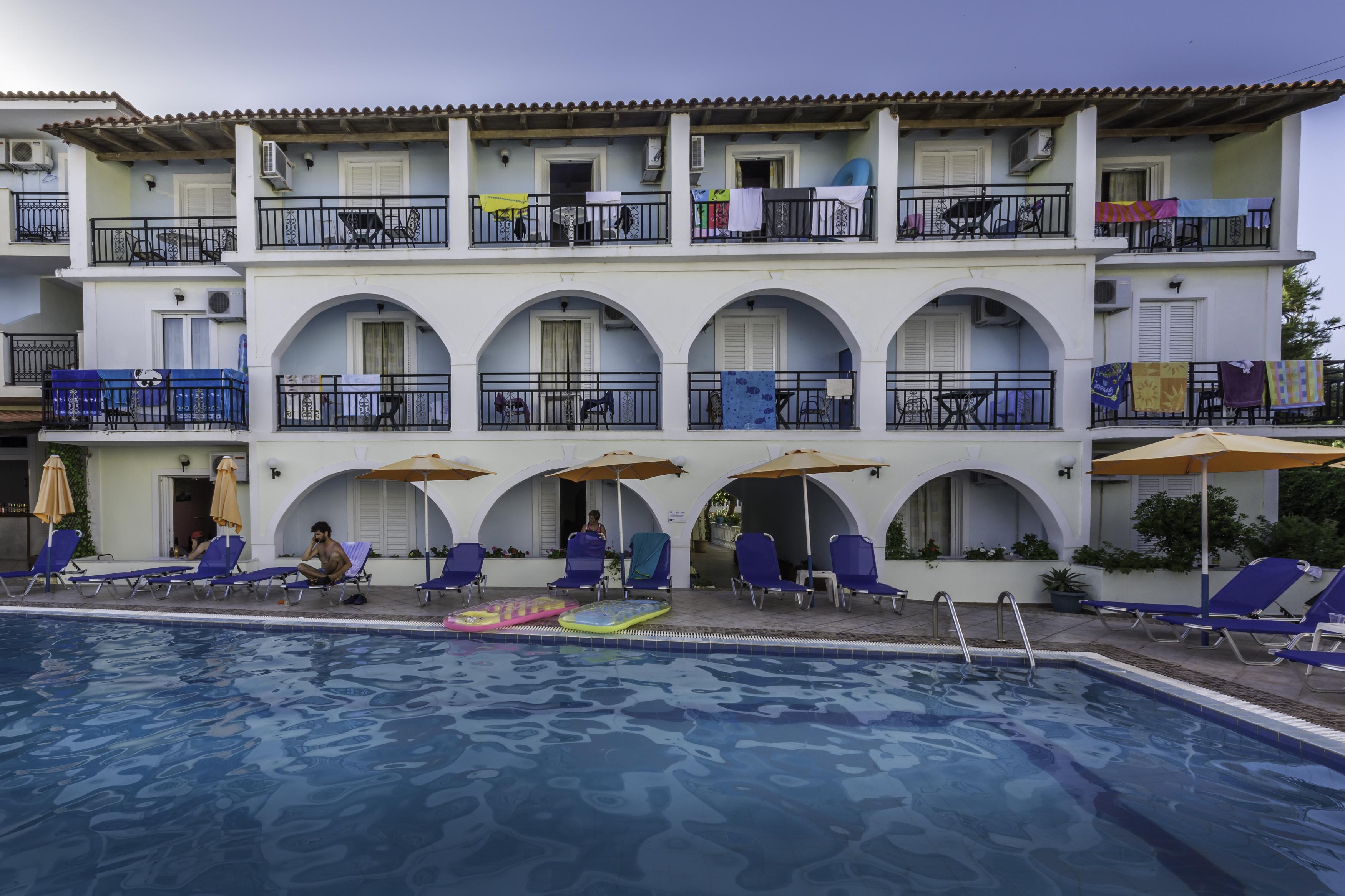 Vossos Hotel Apartments Laganas Eksteriør billede