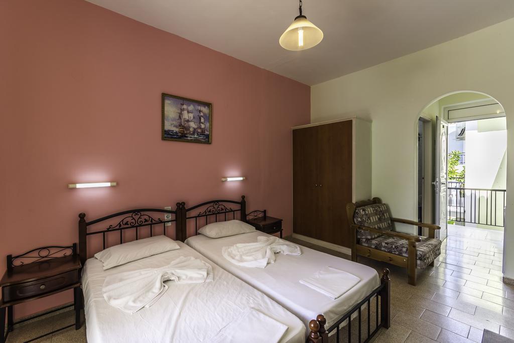 Vossos Hotel Apartments Laganas Eksteriør billede